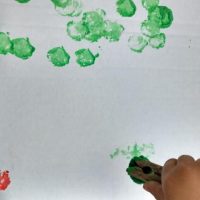 Pintamos con pompones 3